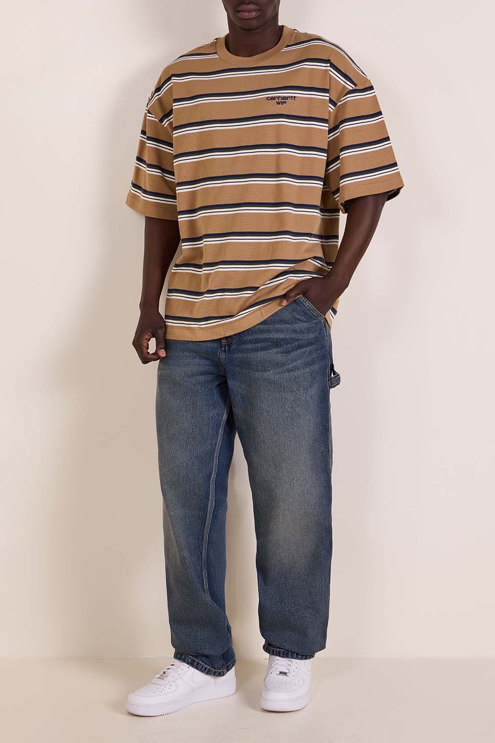 חולצת טי בדוגמת פסים